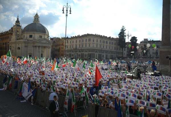 Al via la campagna del Pd "Il futuro ci ascolta"