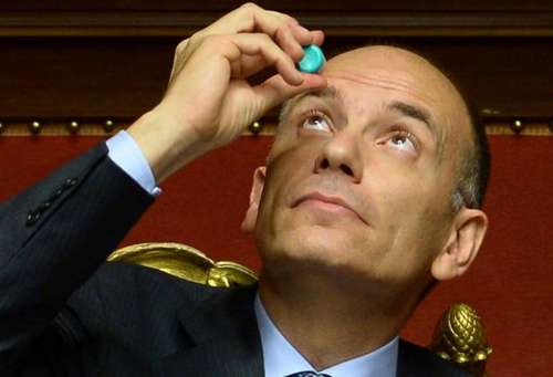 Manovra, basta toppe su un palazzo che cade a pezzi