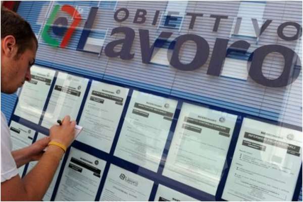 Ve lo buco 'sto Jobs act: luci e ombre di una riforma
